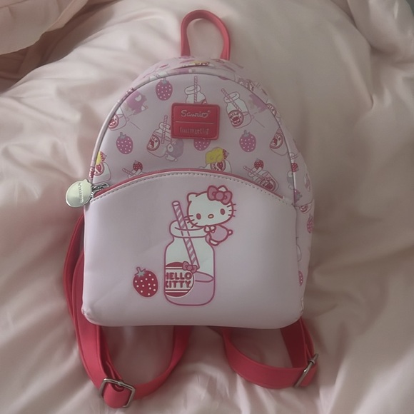 Hello kitty mini backpack!!! - Picture 3 of 3